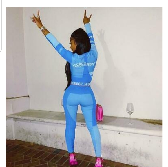 Nibber 2 piece matching set. - Picture 2 of 3